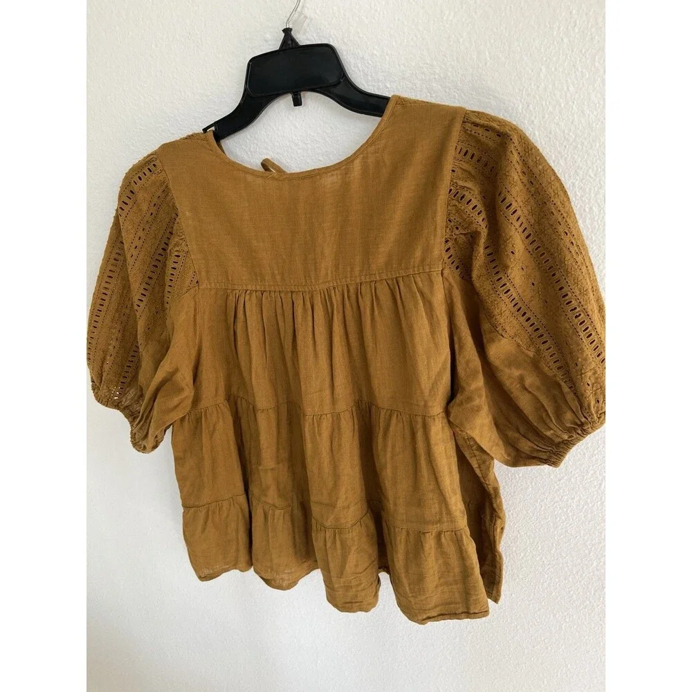 Old Navy Eyelet Lace Tie Neck Womens Top XL Honey Gold Brown Cotton Tiered Boho